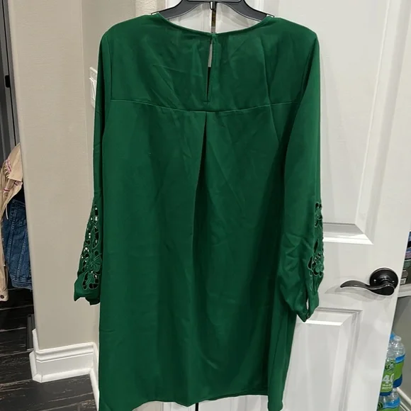 Green dress - Picture 4 of 4